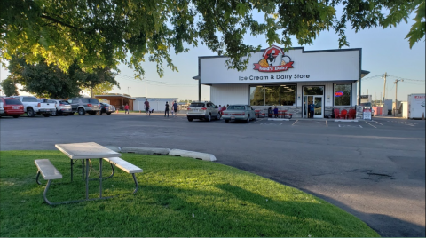 The Quaint Dairy Shop And Petting Zoo In Idaho That Serves Hand Dipped Ice Cream To Die For