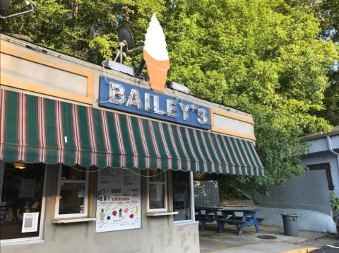 This Tiny Arkansas Drive-In Has Served The Best Burgers For Decades