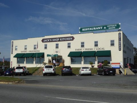 The Incredible Farm Restaurant In Virginia That Features An Antique Store Inside