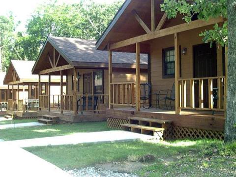 These Lakeside Cabin Rentals In Oklahoma Are Perfect For A Weekend Getaway