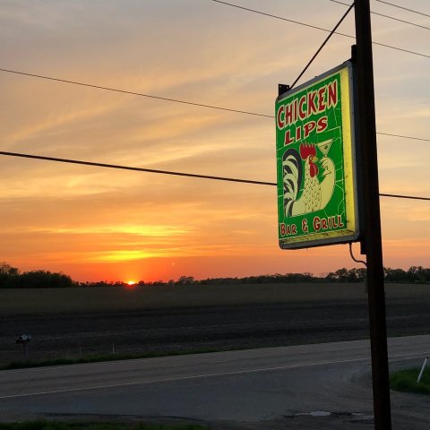 This Restaurant Surrounded By Farm Fields Might Just Be Wisconsin's Best Kept Secret