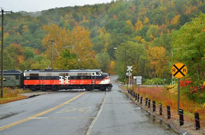 spring train rides in Connecticut