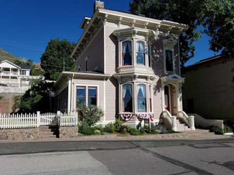 Stay In A Real Victorian Mansion When You Spend The Night At This Historic B&B In Nevada