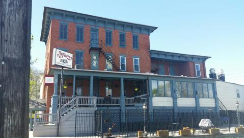 Step Back In Time At This 1920s-Themed Restaurant In Pennsylvania