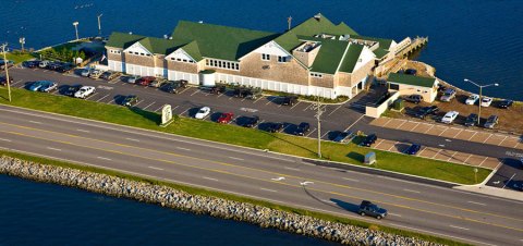 The Remote Seafood Restaurant In North Carolina You'll Return To Again And Again