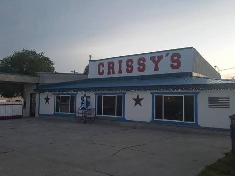 This Old-School Idaho Restaurant Serves Chicken Dinners To Die For