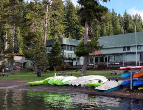 This Oregon Pizza Joint In The Middle Of Nowhere Is An Unexpected Gem