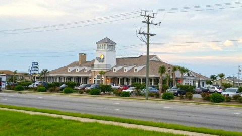 The 200-Foot Buffet In North Carolina That Will Leave You Happy And Full