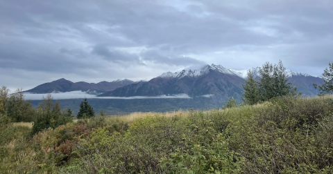 This Short Spring Hike In Alaska Has An Incomparable View