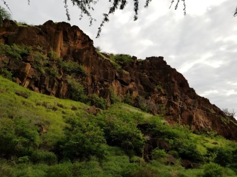 Take A Step Back In Time Along This Ancient Petroglyph Trail In Hawaii