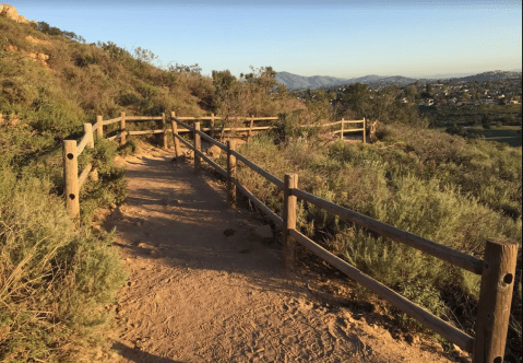 The Spectacular Mountain Hike In Southern California That May Be The Dreamiest Thing You Do All Year