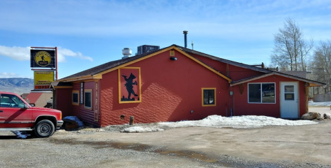 You'll Love This Log Cabin Cafe In The Heart Of Wyoming's Snowy Range Mountains