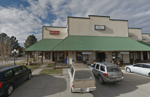 Two Chicks & A Hippie Is The Grooviest Restaurant In Colorado