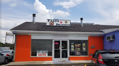 The Roadside Hamburger Hut In Nashville That Shouldn’t Be Passed Up