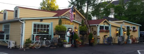 This Hidden Virginia Restaurant Looks Like Something From A European Village