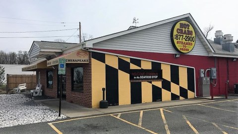 This Maryland Seafood Shack May Be Tiny, But It's BIG On Flavor