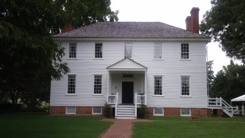 This Gorgeous Virginia Mansion Is Loaded With History...And Paranormal Activity