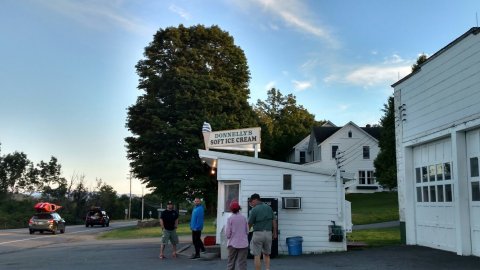 You Need To Try This Tiny Roadside Ice Cream Stand In New York That Only Serves One Flavor A Day