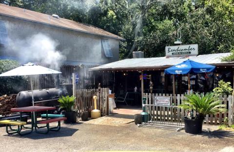 This Beachfront BBQ Restaurant In Georgia Will Make The Season Complete