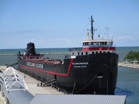 There's A Massive Flagship In Ohio That's Also A Museum And It's A True Hidden Gem