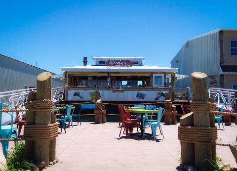 A Floating Restaurant In Pennsylvania, Woody's Backwater BARge And Grill Is Such A Unique Place To Dine