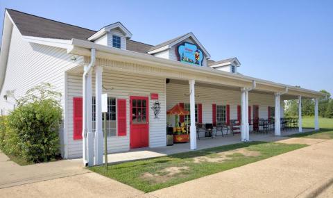 The Unassuming Restaurant In Mississippi That Serves The Best Pizza You'll Ever Taste