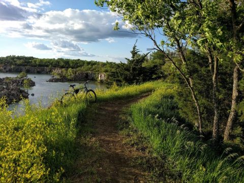 The Underrated Nature Area In Kansas That's Full Of Trails, A Cave, And Other Surprises