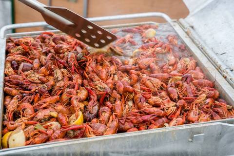 This All-You-Can-Eat Crawfish Fest In New Orleans Is What Dreams Are Made Of