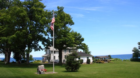 The Historical Lighthouse Museum In New York With The Most Magical Waterfront Views