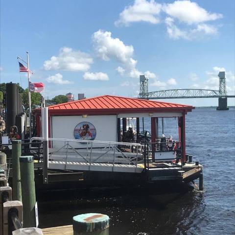 This Floating Restaurant In North Carolina Is Such A Unique Place To Dine