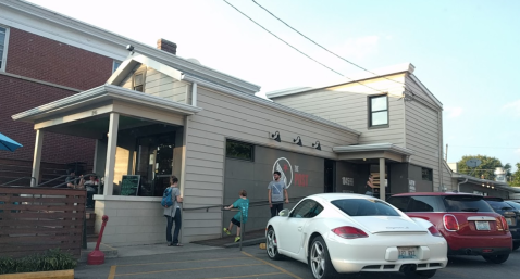 The Delicious Kentucky Restaurant With The Biggest Slices Of Pizza We've Ever Seen