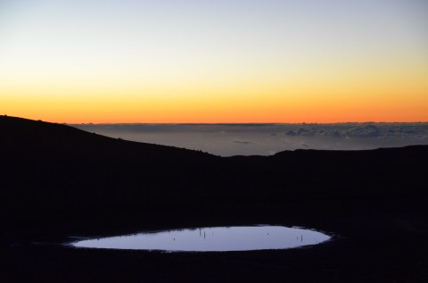 Visiting This One Mountain Lake In Hawaii Is Like Experiencing A Dream