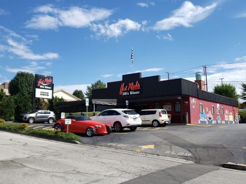 The 50s Style Diner In Tennessee That Will Have You Dancing The Twist