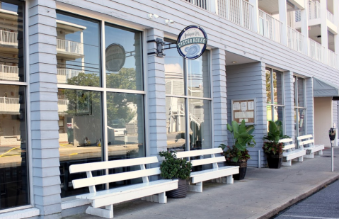 This Seaside Oyster Bar In Delaware Is The Perfect Summertime Destination