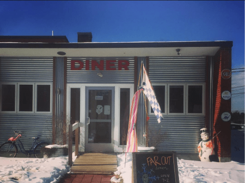 This Alien Themed Diner In New Hampshire Is Out Of This World