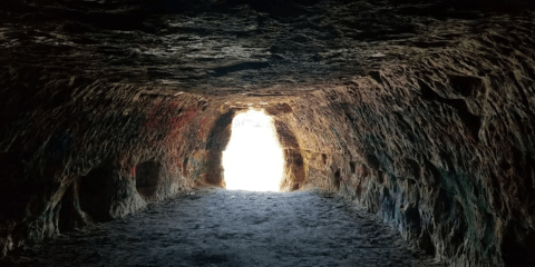 Hiking To This Aboveground Cave In Minnesota Will Give You A Surreal Experience