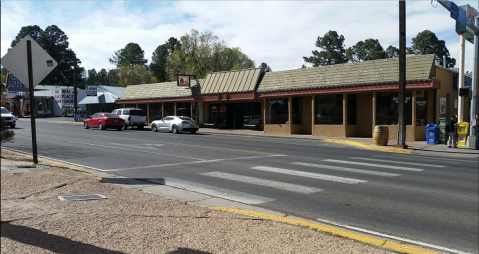 The Small Town Burger Joint In New Mexico That Serves Up Burgers As Big As Your Head