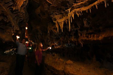 Take This Lantern Cave Tour In Texas For A Magical Underground Adventure