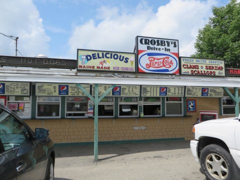 The Burgers And Shakes From This Middle-Of-Nowhere Maine Drive-In Are Worth The Trip