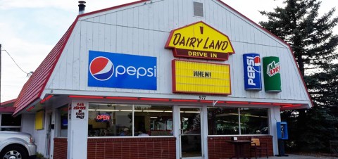 The Old Fashioned Drive-In Restaurant In Wyoming That Hasn’t Changed In Decades