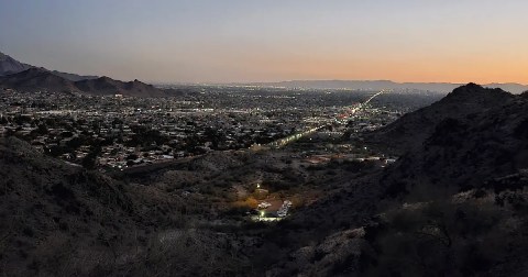 The One Magical Nighttime Hike In Arizona Everyone Needs On Their Bucket List