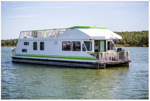 Spend The Night On The Water In This Wonderfully Cool Houseboat In Oklahoma