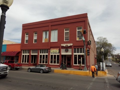 The One-Of-A-Kind Distillery In New Mexico Where The Food Is Just As Amazing As The Brews