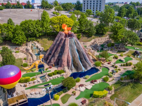 This Dinosaur-Themed Mini Golf Course In Missouri Is Insanely Fun