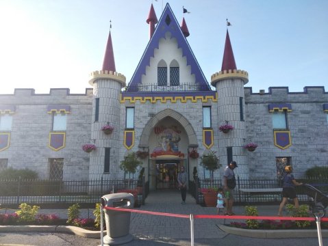 The Classic Water Park In Pennsylvania Where You Can Stay Cool All Summer Long