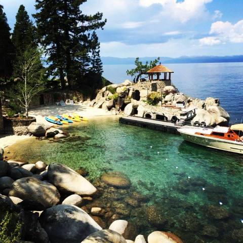 The Unbelievable Kayak Tour That Leads You To An Abandoned Nevada Mansion