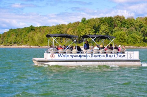 There’s A Pontoon Boat Tour In Pennsylvania That Will Take You On A Water Adventure Like No Other