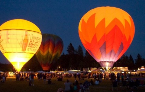 This Magical Hot Air Balloon Glow In Oregon Will Light Up Your Summer