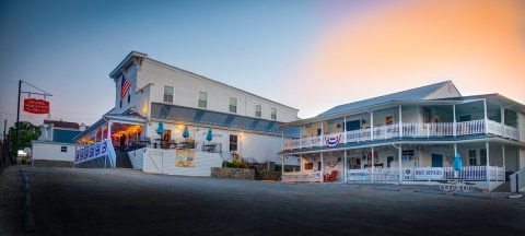 There's An Incredible Restaurant Hiding Inside This Historic Virginia Building From The 1800s