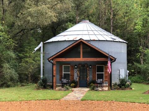 This Grain Bin Bed & Breakfast In Mississippi Is The Ultimate Countryside Getaway